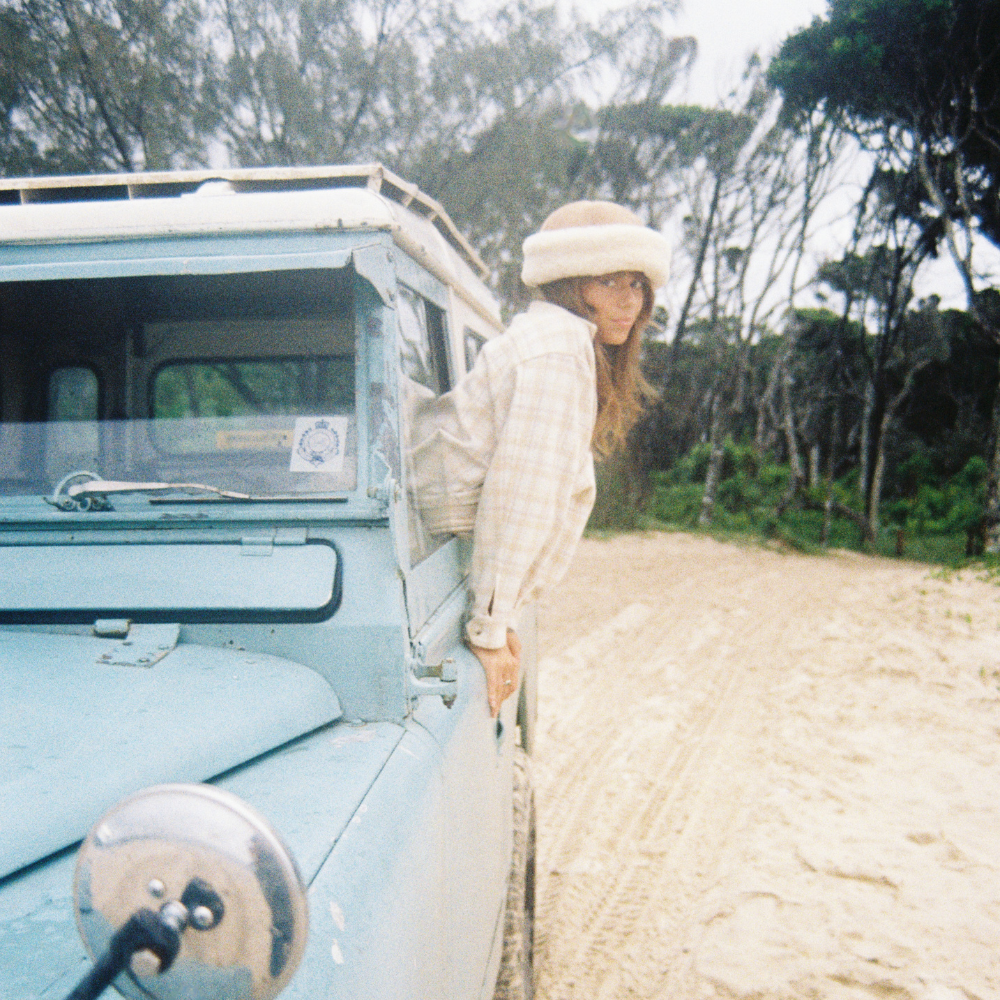 Hottieco bucket hats